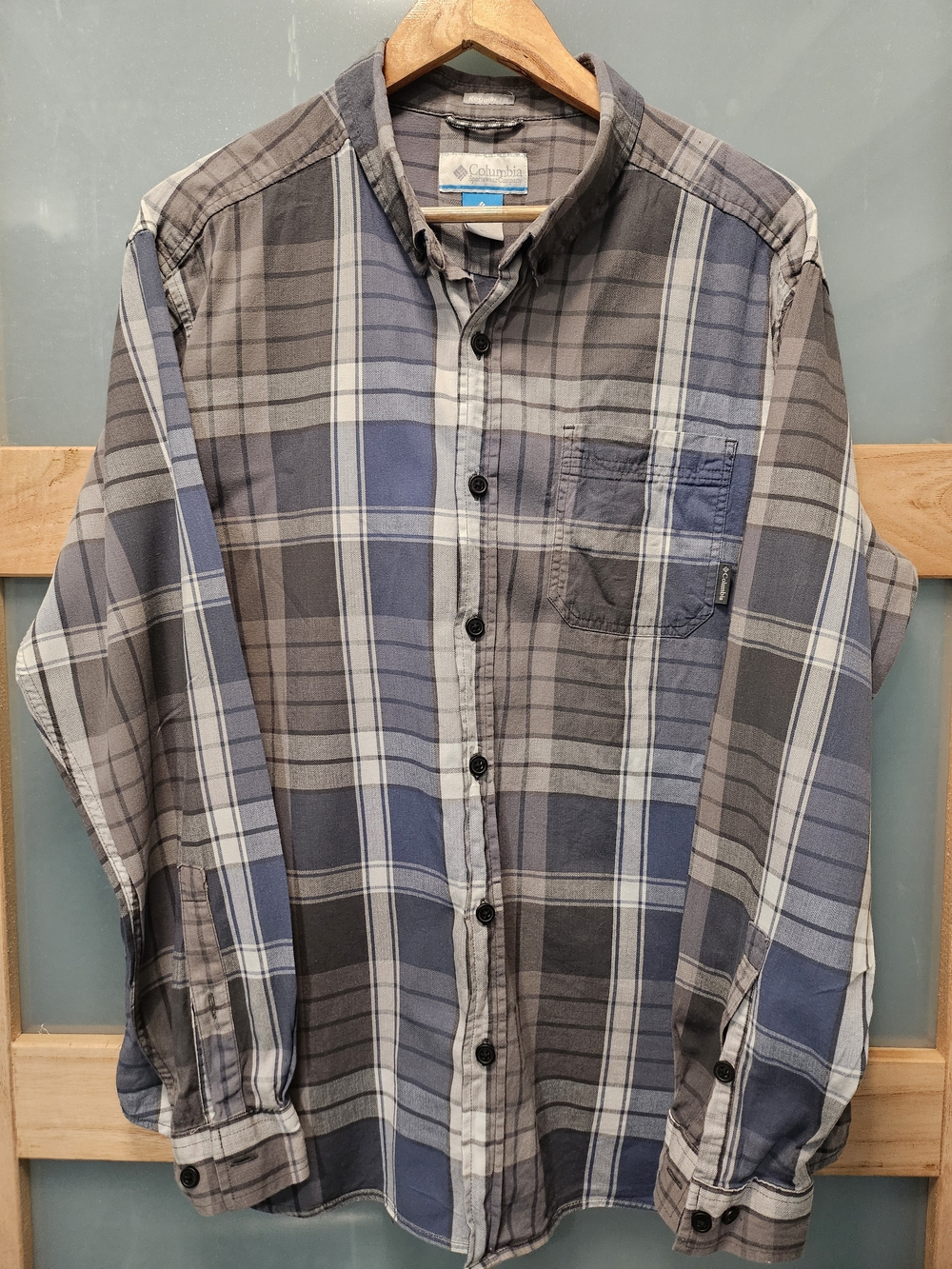 Columbia Men's Blue Gray Plaid Button-Up Shirt